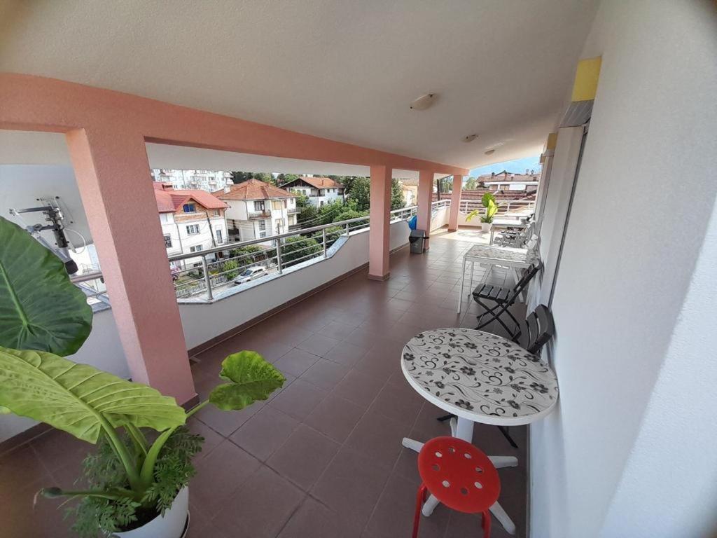 Vila Bolonja Struga Esterno foto