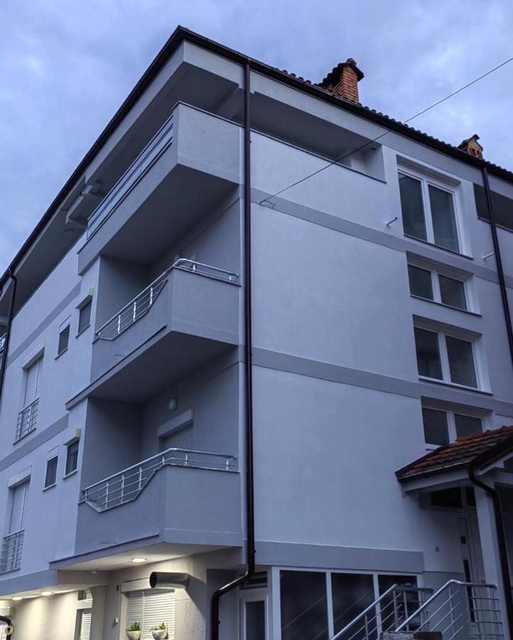 Vila Bolonja Struga Esterno foto