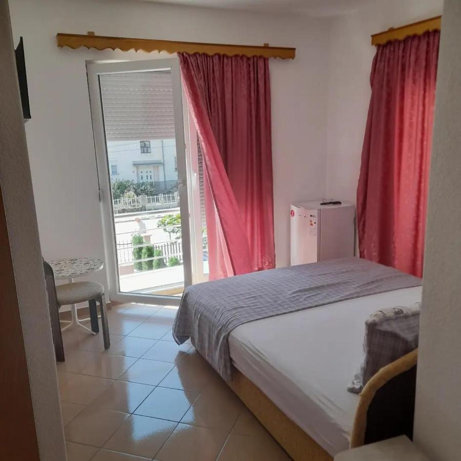 Vila Bolonja Struga Esterno foto